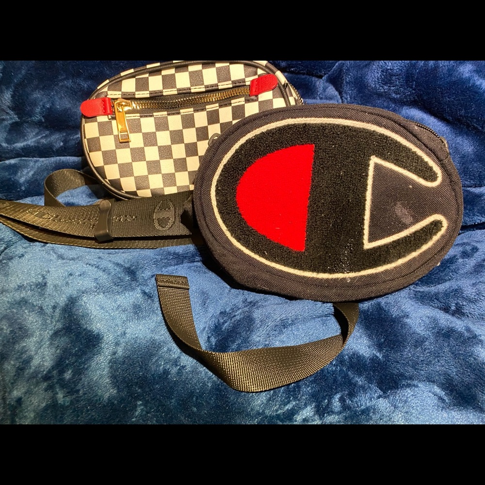 2 Fanny packs